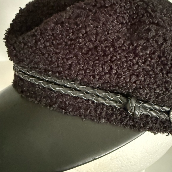 SOLD๐๐๐๐๐๐๐๐๐๐Brixton Black Textured womenโs Hat, Black, Small - Picture 7 of 8